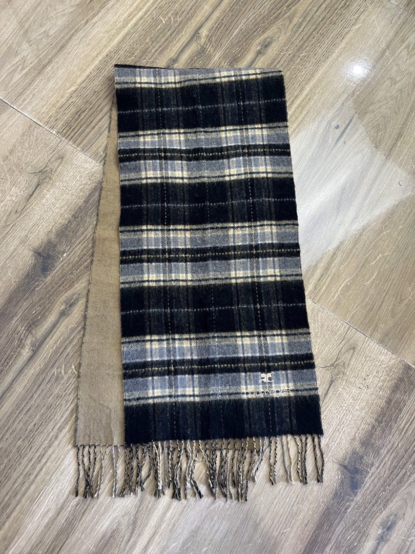 COURRĒGES wool plaid scarf (Category: Scarves) located in Bulacan. Submitted by letsfindukaywithme (Listing ID 1468161474, Image 2). Description: Courregēs wool plaid scarf 24x52" Like new No issue +sf payment first Ship via J&T.