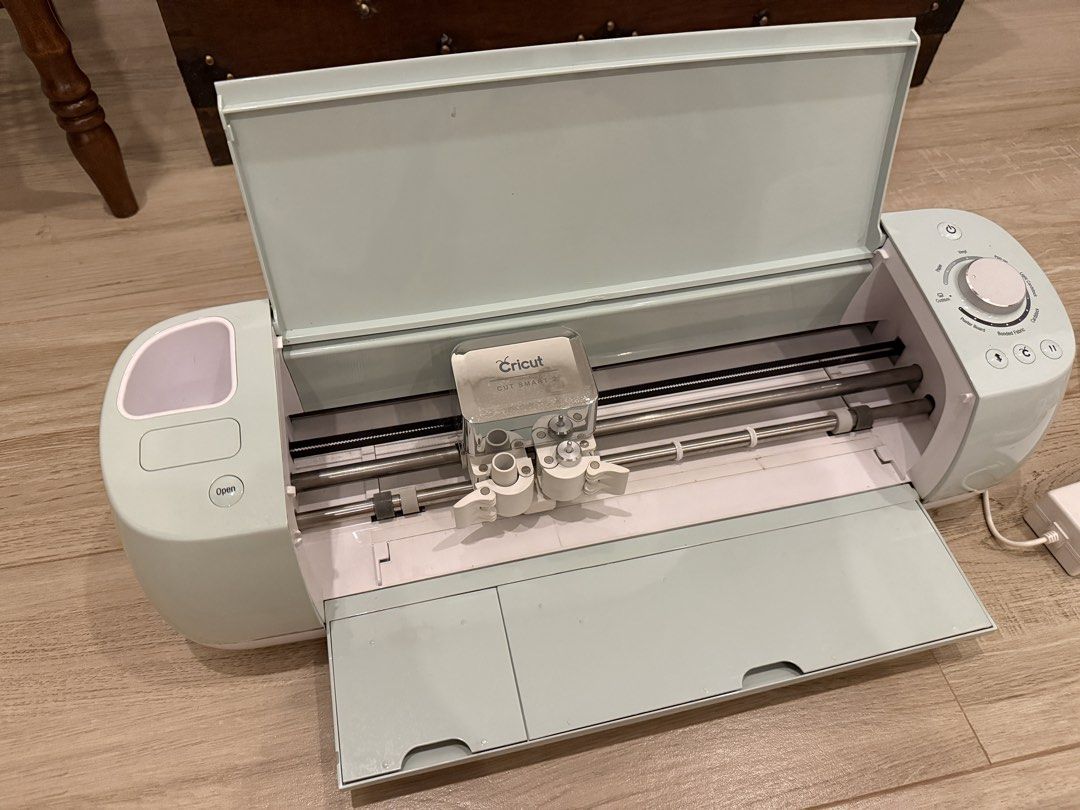 Cricut Explore Air 2 Mint Electronic Cutting Machine (Category: Craft Supplies & Tools) located in Bacoor. Submitted by cts217 (Listing ID 1468198852, Image 2). Description: - Item: Mint Green Cricut Explore Air 2 Cutting Machine - Condition: Clean, fully working condition, ready to use - Includes: Power adapter brick, power cord, and USB cable - Features: Rotary dial for easy material selection .
