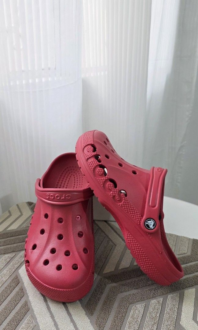 Crocs Unisex Baya Clogs (Category: Slippers & Slides) located in Malabon City. Submitted by j.a.rubio (Listing ID 1468167847, Image 1). Description: Crocs Unisex Baya Clogs size 8M/10W original price Php3,495 like new, used thrice only (indoor) with eco bag rfs. not using it anymore.