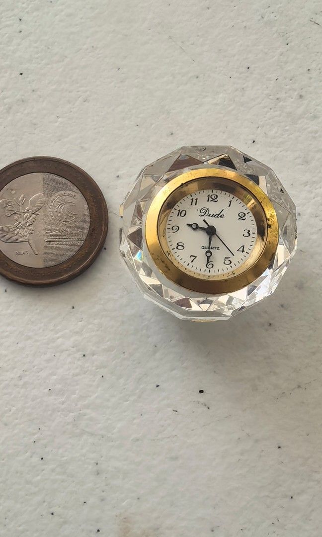 Crystal watch working with battery (Category: Charms) located in Tuguegarao City. Submitted by zenphoenix-7ad615 (Listing ID 1468066144, Image 2). Description: Pretty in actual Working watch.