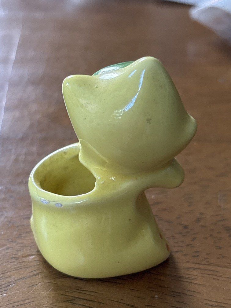 Cute cat toothpick holder (Category: Other Kitchenware & Tableware) located in Calamba. Submitted by cur8d (Listing ID 1468103708, Image 2). Description: .