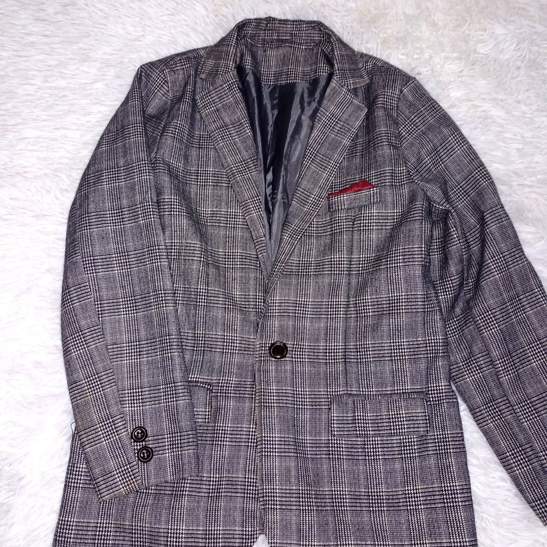 Dark Grey Plaid Coat for Kid (Category: Coats, Jackets and Outerwear) located in Manila. Submitted by goldenmountain.e4137d (Listing ID 1468182497, Image 1). Description: Quality is good. Never been worn. Size is too big for us. Small to Medium. Bought it for 3,459. Decluttering..