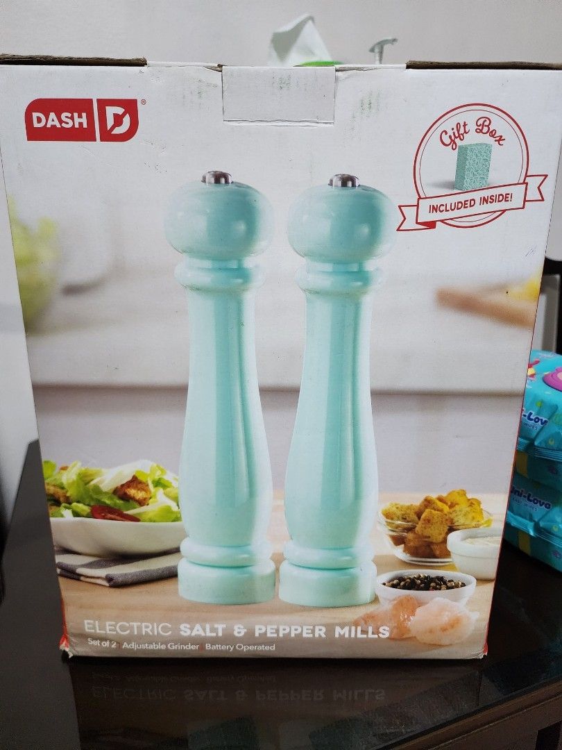 Dash electric salt and pepper mills (Category: Cookware & Accessories) located in Manila. Submitted by iiivvvyyy02127 (Listing ID 1468112281, Image 2). Description: .