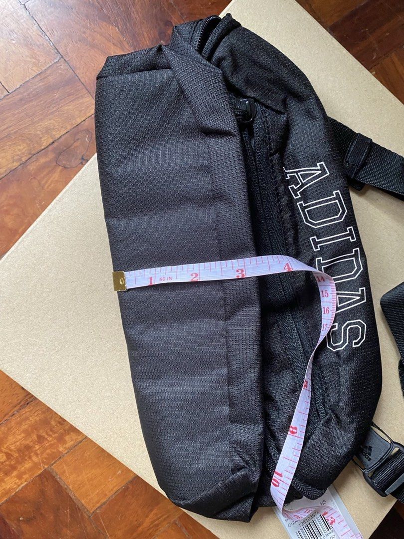 Declutter (Category: Cross-body Bags) located in Paranaque City. Submitted by tingar08 (Listing ID 1468134012, Image 3). Description: Addidas belt/crossbody bag - unisex.