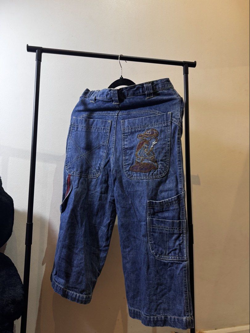 Denim Jorts (Category: Shorts) located in Manila. Submitted by eliascinco (Listing ID 1468216874, Image 3). Description: Denim Blue Jorts LENGTH - 29” WAIST - 27” LEG OPENING - 9” ISSUE: NONE Model’s reference: 5’0” - 45 KG .