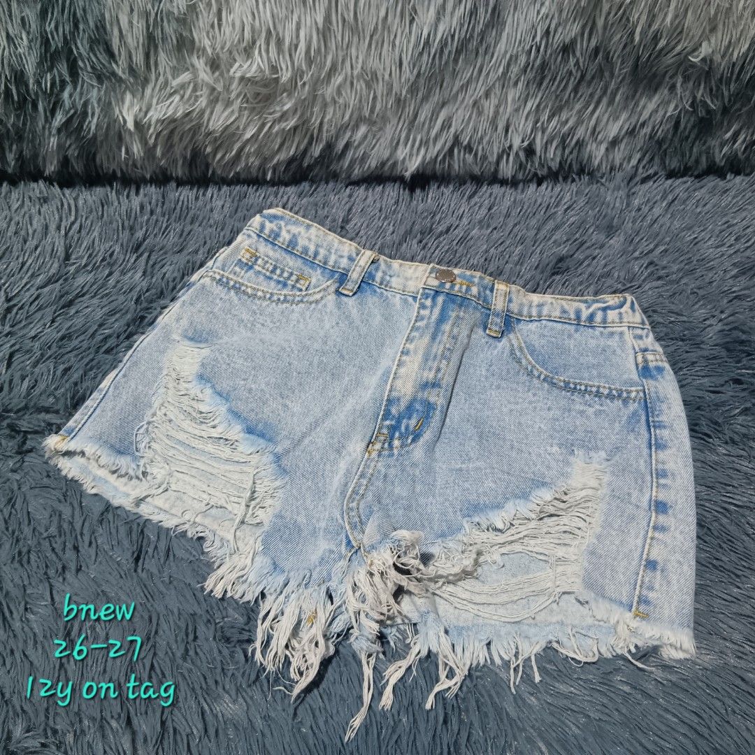 Denim short (Category: Shorts) located in Binangonan. Submitted by darlen21 (Listing ID 1468237155, Image 1). Description: 12y on tag size 26-27 garterize on back.