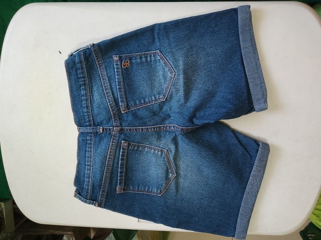 Denim Short for kids (Category: Babies & Kids Fashion) located in General Trias. Submitted by random.recos (Listing ID 1468119020, Image 2). Description: 🛍️✨ KIDS MAONG SHORTS FOR SALE! ✨🛍️ 👖 Cute at stylish na maong shorts for kids! 🥰 👧👦 Perfect for kids ages 7–10 years old! 💸 ₱75 LANG ISA! 💥 Sulit na, pang-araw-araw na outfit pa! 💕 📍 Location: General Trias, Cavite 🤝 Meet-up / Pick-up available 📩 PM na sa mga interested buyers! 🛒 M