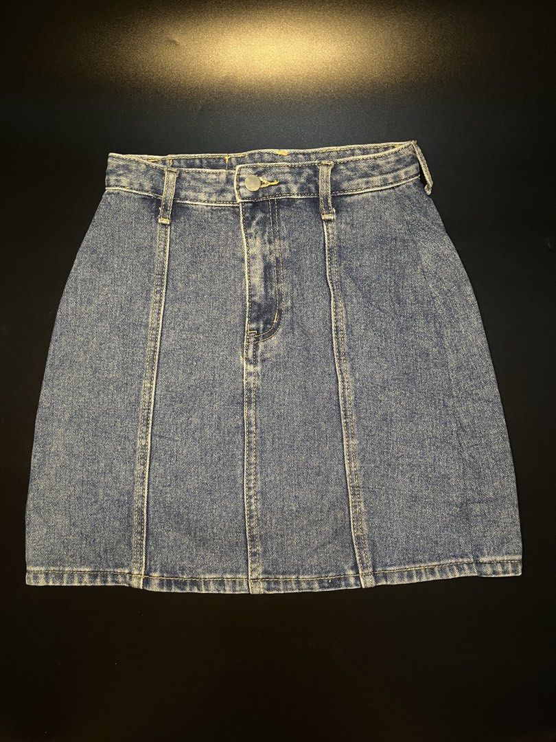 Denim Skirt (Category: Skirts) located in Manila. Submitted by luveri.collection (Listing ID 1468216894, Image 1). Description: MOP: GCash.
