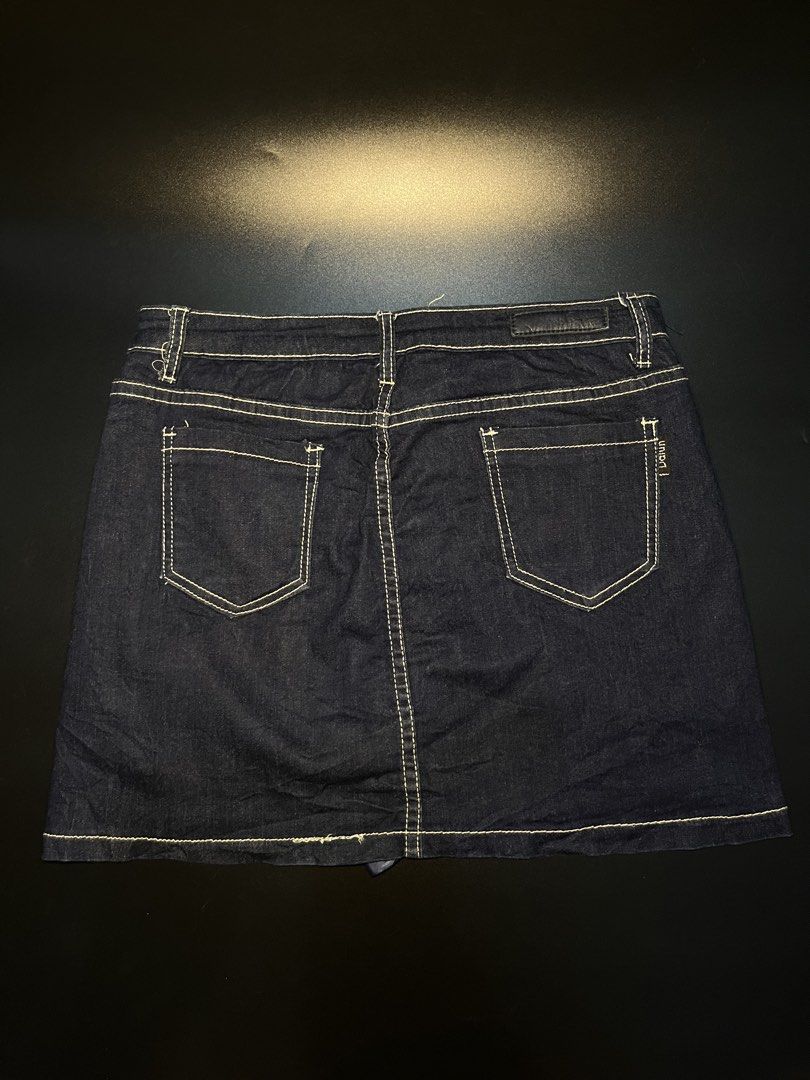Denim Skirt (Category: Skirts) located in Manila. Submitted by luveri.collection (Listing ID 1468220781, Image 2). Description: MOP: GCash.