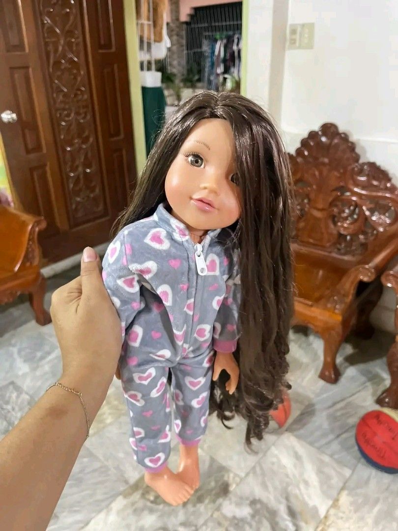 Design a Friend (Category: Interactive Toys) located in Quirino. Submitted by dolliedoll (Listing ID 1468066175, Image 1). Description: Design a friend -No penmarks -added more fiber sa body, di po lupaypay ₱800 only‼️ From 🇬🇧/🇯🇵/🇭🇰 Box ✅ Used items, BAWAL SA MAARTE expect minor scratches and issues. We sell items AS IS. Will declare if may major issues like damage on the item. Check photos to inspect🔎 MOD: JNT MOP: GCASH LOC: QUIRINO PROV