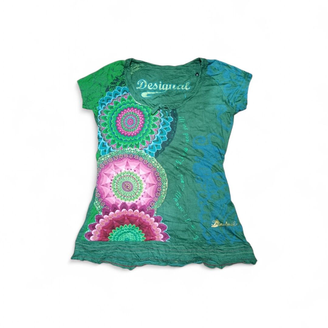 Desigual Multicolor Mandala Graphic Fitted Tunic Top (Category: Activewear) located in Aliaga. Submitted by thriftkeizieee (Listing ID 1468203564, Image 1). Description: L:25.5 W:20 DM ME IF INTERESTED 📩.