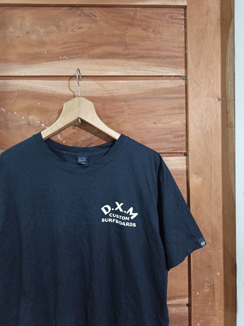 DEUS EX MACHINA TEE (Category: Activewear) located in Tagum. Submitted by danelle_closet1106 (Listing ID 1468183518, Image 3). Description: AS NEW SIZE:LARGE NO ISSUE.