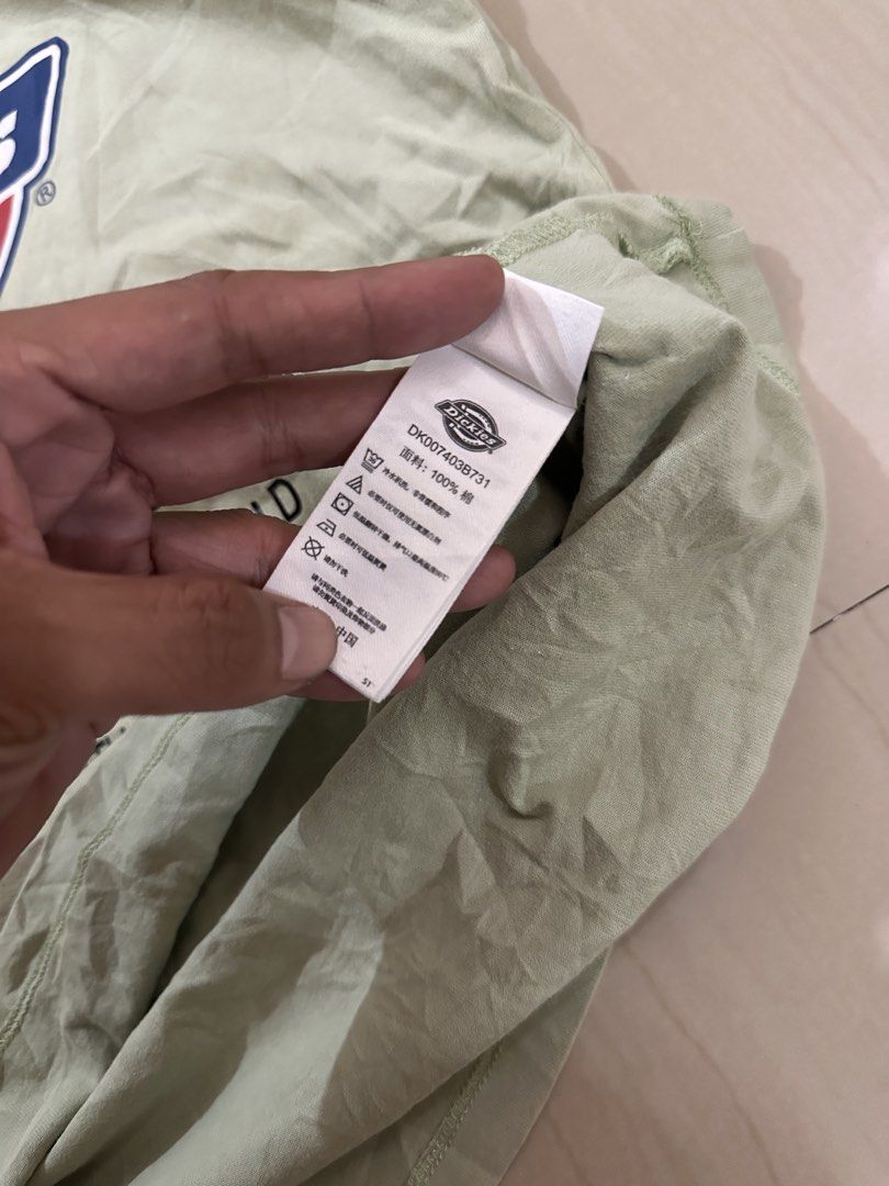 Dickies (Category: Activewear) located in Alitagtag. Submitted by bhthrift_30 (Listing ID 1468184588, Image 3). Description: Dickies Medium 800+sf Dm📩.