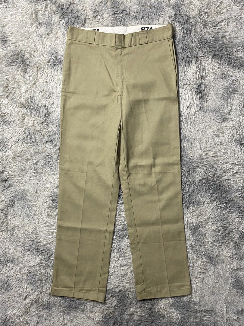Dickies 874 Original Fit Khaki Pants (Category: Activewear) located in Santa Rosa. Submitted by 415_thriftss (Listing ID 1468070542, Image 2). Description: Dickies 874 Original Fit Khaki Pants (Old release) ✅ Available - 33x32 On tag - Brandnew / Deadstock condition and super crispy 🔽DETAILS - Condition: 9.8/10 - Dimes: 33 Waist x 42.5 Length - Leg opening 8.6 - Color rate: 10/10 - Issue: Minimal dot and stain ———————————— 🏷️ M / Mine: 1550 + S