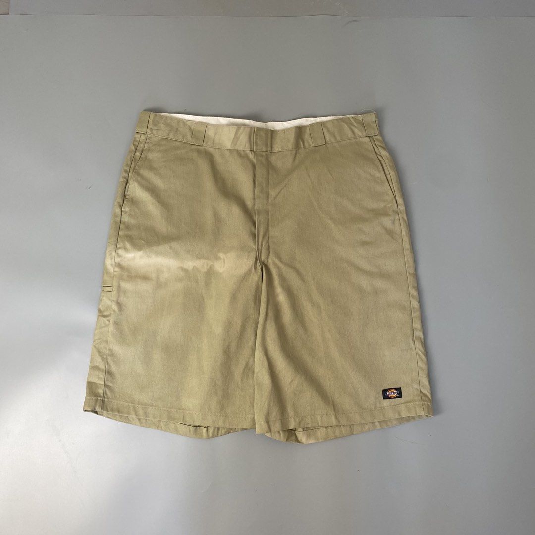 Dickies 🩳 | Beige Front Brand Patch Jorts (Category: Shorts) located in Bulacan. Submitted by orc.ph (Listing ID 1468154453, Image 1). Description: Dickies 🩳 | Beige Front Brand Patch Jorts Mine:₱680 Material Used: Polyester - Beige - Belt Loop Attached - Zipper and Button Closure - Multi Pockets - Jorts - Front Brand Patch - Casual - Semi Formal - Formal - Streetwear - Y2K -Size: XXXL -Waistline: 42” -Length: 26 -Thighs: 14.5” -Leg Opening: 15