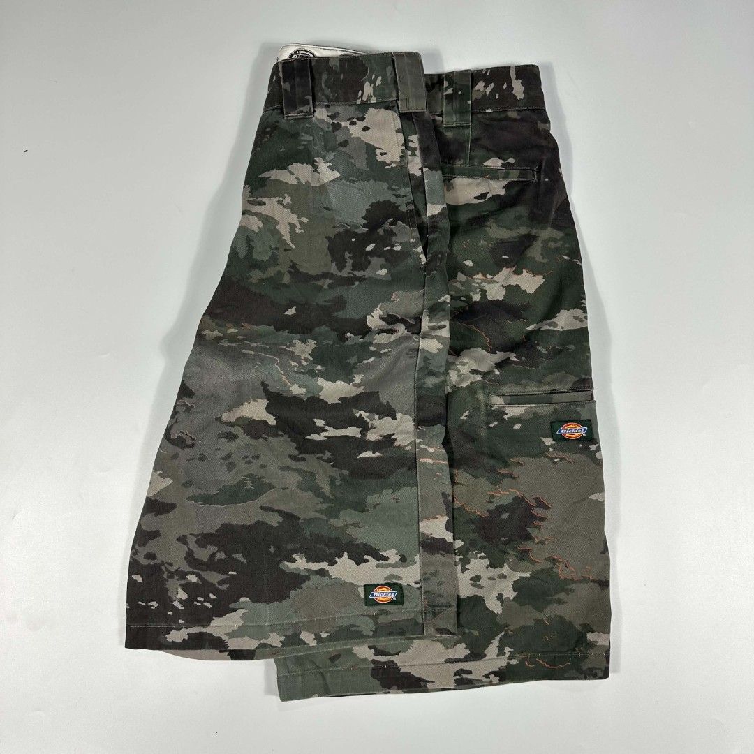 dickies camou (Category: Shorts) located in Dagupan City. Submitted by shanet. (Listing ID 1468257114, Image 2). Description: Y2k D*ckies camou double patch No issue crispy condi W- 38 L- 26.5 T- 15 H- 13.5.