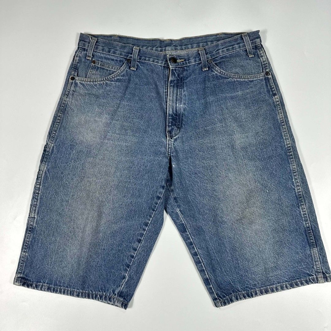 Dickies double patch (Category: Shorts) located in Dagupan City. Submitted by shanet. (Listing ID 1468257872, Image 2). Description: Y2k D*ckies carp jorts W- 38 L- 25.5 T- 14 H- 11.