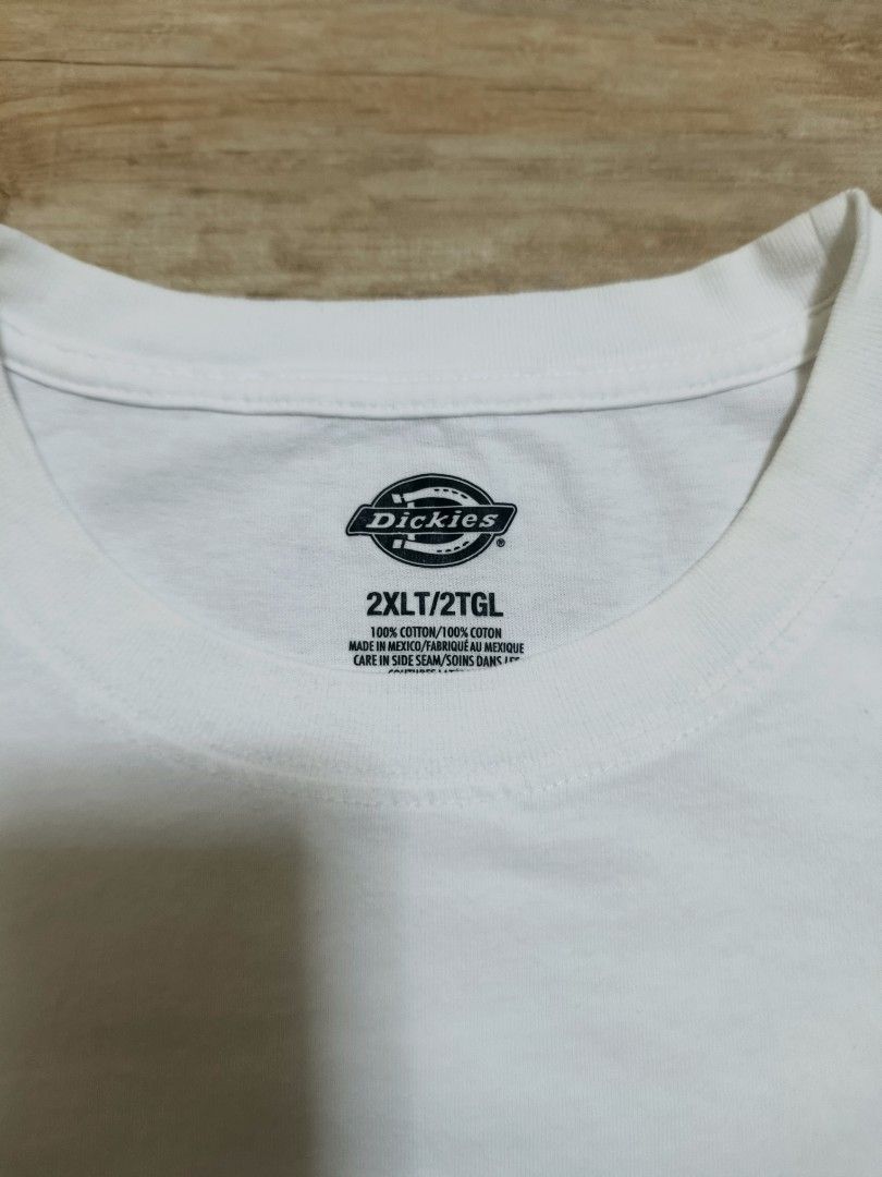 Dickies pocket tee (Category: Tshirts & Polo Shirts ) located in Siniloan. Submitted by talktotheroses (Listing ID 1468229577, Image 2). Description: like new no issue.