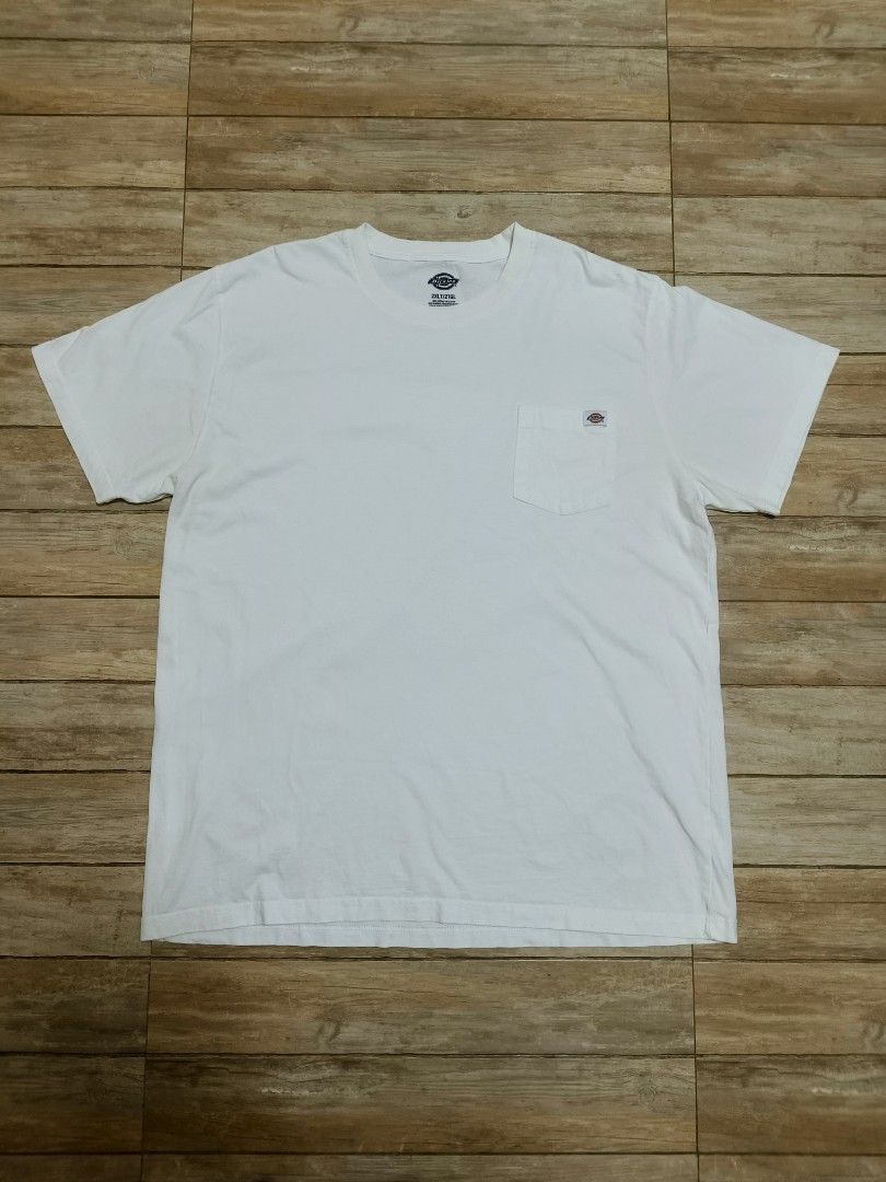 Dickies pocket tee (Category: Tshirts & Polo Shirts ) located in Siniloan. Submitted by talktotheroses (Listing ID 1468229577, Image 1). Description: like new no issue.