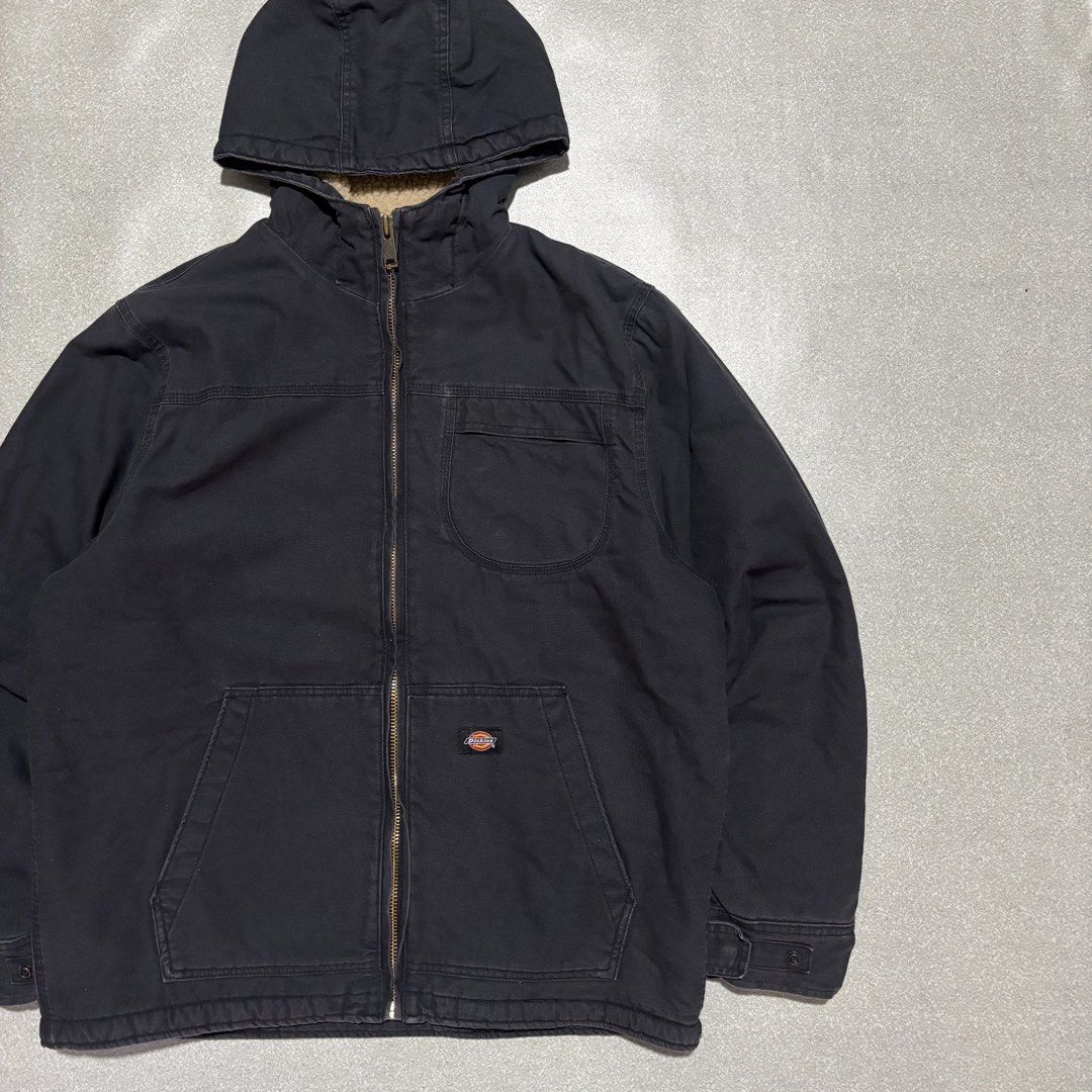 Dickies Sherpa Lined Canvas Hooded Jacket Black (Category: Coats, Jackets and Outerwear) located in Cavite. Submitted by thrift_yard_blvd (Listing ID 1468182860, Image 2). Description: Dickies Sherpa Active Jacket Size: Large on the tag. Width 24in Length 28in Condition: Lightly used. Issue: None. Mine: 1350 pesos.