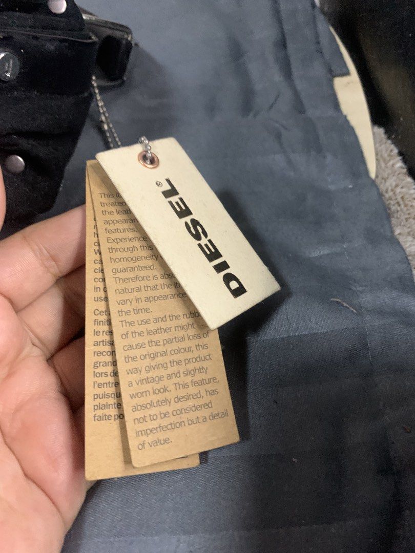 Diesel rare cute handbag (Category: Purses & Pouches) located in Cabanatuan. Submitted by mjluxxejapan (Listing ID 1468079838, Image 2). Description: Fixed price aporox 9”x5” kasya cp antibay suede leather material makapal .. solid quality original from japan Bnew with tag..