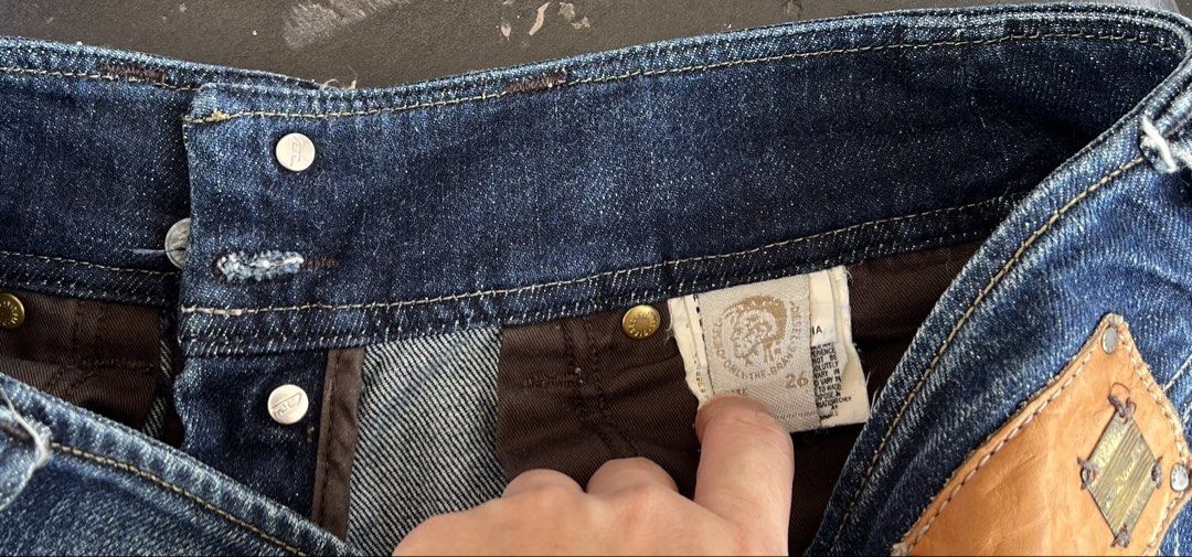 DIESEL y2k vintage (Category: Jeans) located in Davao. Submitted by jedee31 (Listing ID 1468208709, Image 2). Description: Sizes and length indicated .