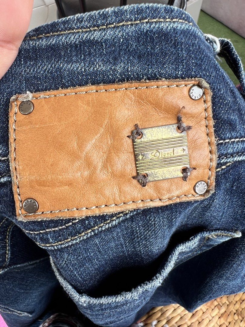DIESEL y2k vintage (Category: Jeans) located in Davao. Submitted by jedee31 (Listing ID 1468208709, Image 3). Description: Sizes and length indicated .