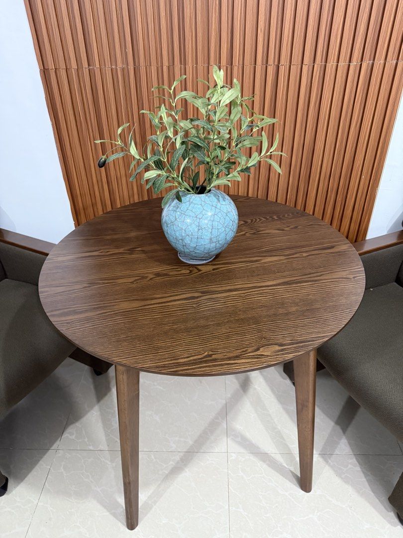 Dining/Coffee set (Category: Other Home Furniture) located in Lipa City. Submitted by lamostemelissa (Listing ID 1468104644, Image 2). Description: Selling our: 2 Accent Chair with removable wheels Round Table 90cm diameter from mandaue Both in good condition Barely used Coffee table set or could be dining set RFS: we moved to smaller space, need to declutter Lipa location .