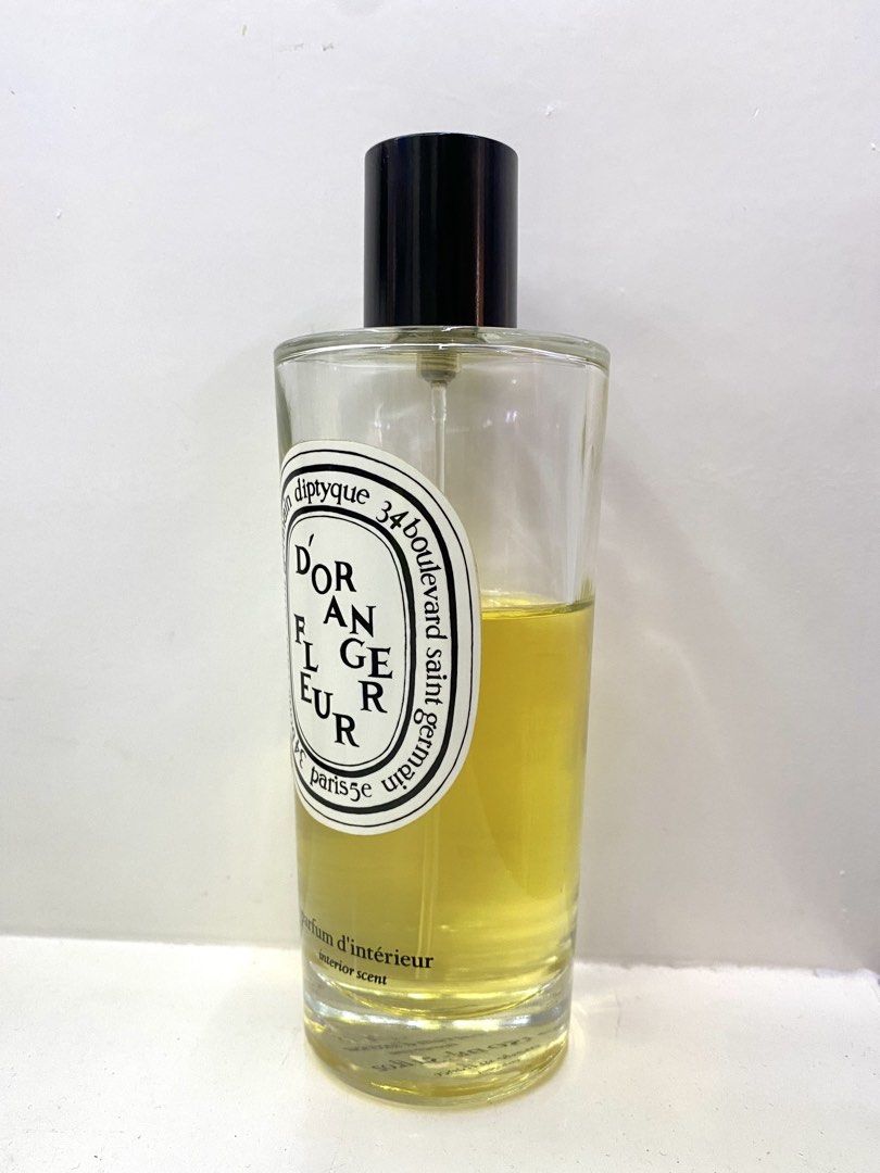 Diptyque Fleur d'Oranger Room Spray Partial (Category: Home Fragrance) located in Mexico. Submitted by happymoby (Listing ID 1468141976, Image 2). Description: Bottle size 150ml Juice level 115ml Refreshes the air with its light mist. Bark, leaves and citrus fruit reveal the orange tree in its entirety, deliciously tangy and slightly spicy. DIPTYQUE Fleur d’Oranger / Orange blossom room spray diffuses a scented veil with familiar accents through 