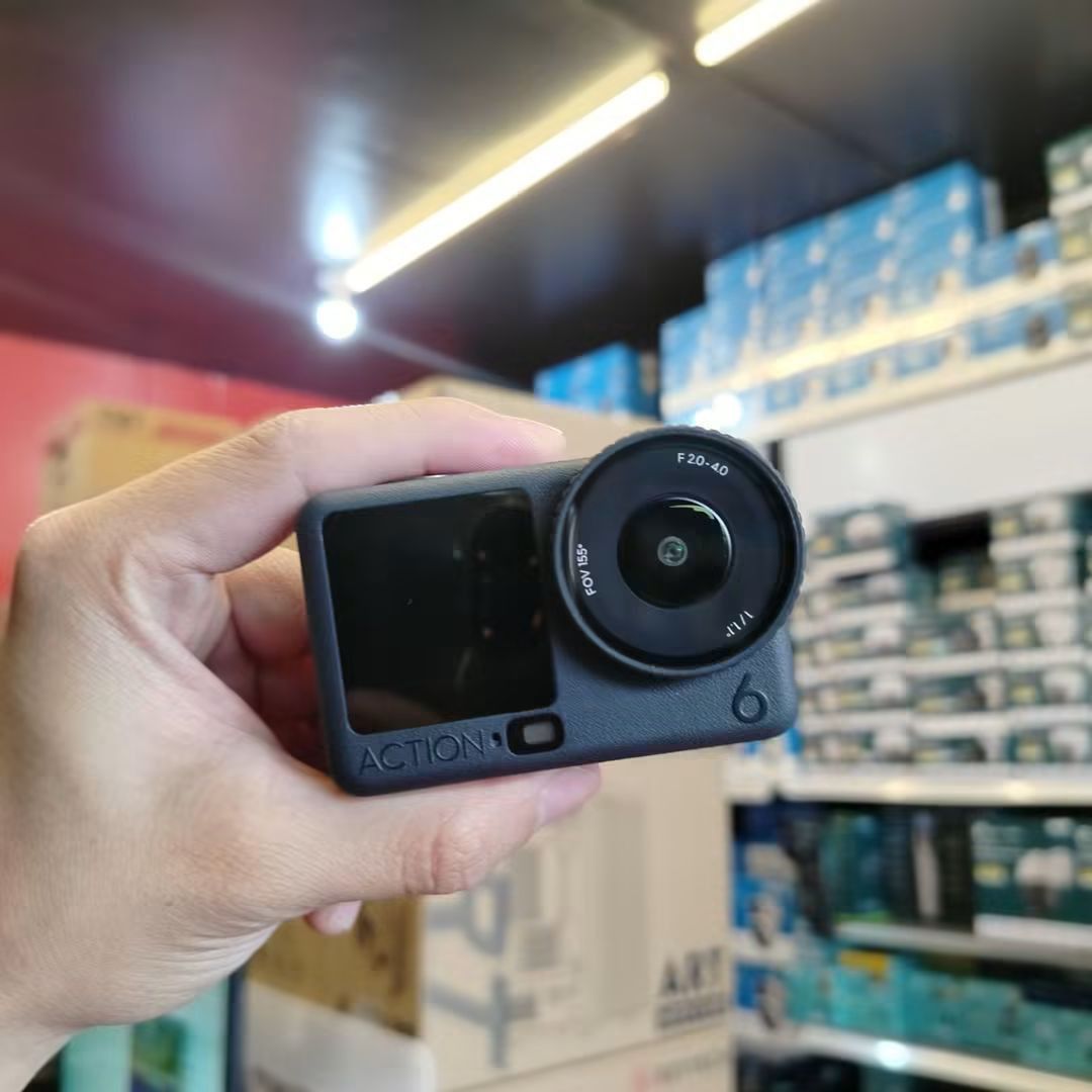 DJI Osmo Action 6 (Adventure Combo)! (Category: Cameras) located in Caloocan City. Submitted by kentsalvador31 (Listing ID 1468133744, Image 2). Description: Subok at pinagkakatiwalaan! 📸💯 Isa na namang happy customer at si bagets ang nag-uwi ng DJI Osmo Action 6 (Adventure Combo)! Complete accessories and extra batteries—ready na agad para sa next vlogs at family trips! 🚀✨ Legit, original, at subok na subok! Get yours now at Go Gadgets - Kawi