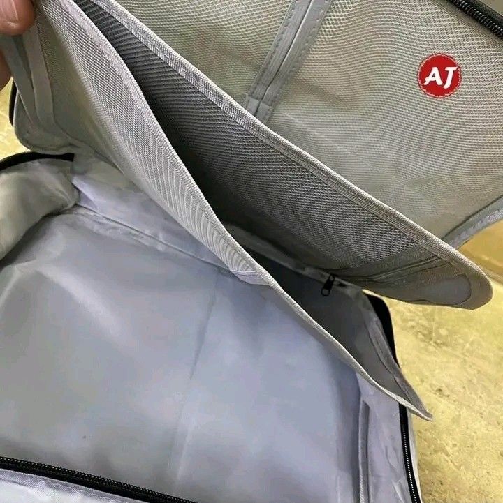DOCUMENT STORAGE BAG 3 layers waterproof With Combination lock (Category: Announcements) located in Quezon City. Submitted by anghies_shop (Listing ID 1468065328, Image 2). Description: .