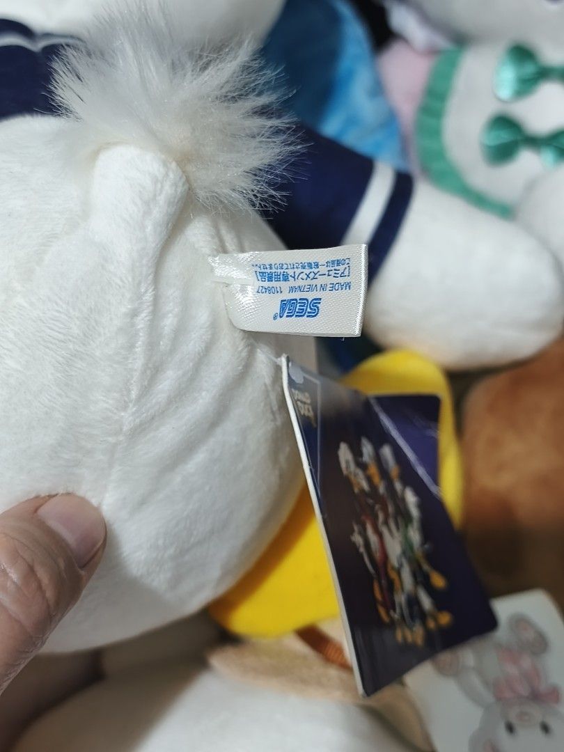 Donald Duck (Category: Plushies & Soft Toys) located in Iloilo. Submitted by geselalpan30231 (Listing ID 1468283278, Image 2). Description: .