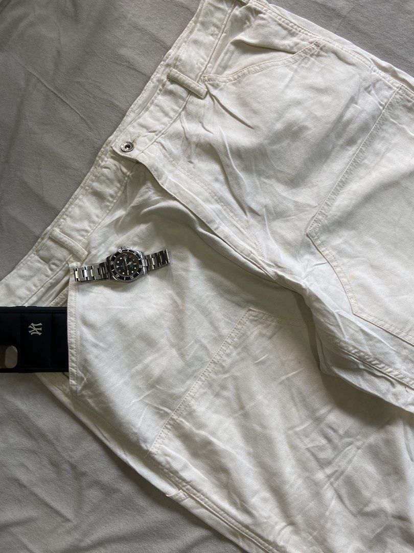 DOUBLE KNEE WHITE PANTS (Category: Jeans) located in Bacolod City. Submitted by clerkhexx (Listing ID 1468247389, Image 2). Description: DOUBLE KNEE UNIQLO WHITE PANTS Brand: UNIQLO Measurements: Waist: 40 Lenght: 44 Thigh: 16 Leg Hole: 9 Mine: 500 Condition of this item 10 - color rate 10- issue seen on pic removable i think use zonrox white Check every photos for conditions of the item EOB / END OF BIDDING: TOMORROW (9:01pm THURSDAY) Please not