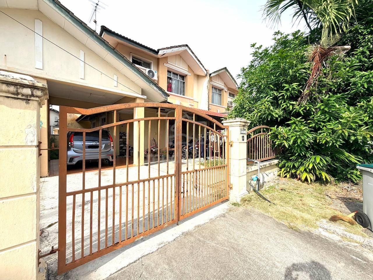 Double Storey Semi-D Cluster, Taman Tasik Utama Ayer Keroh Melaka ...