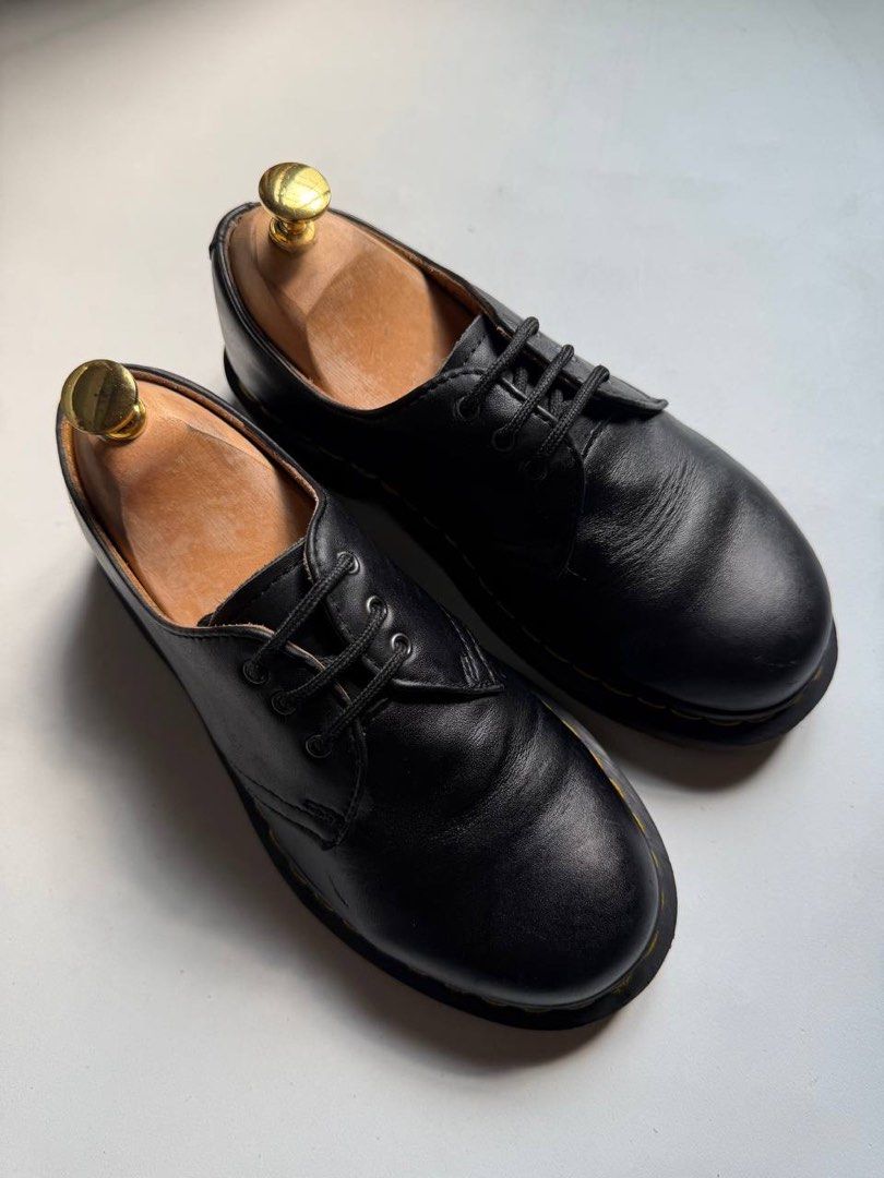 Dr. Martens 11838 (Category: Boots) located in Cagayan de Oro. Submitted by thrift_crate.ph (Listing ID 1468223258, Image 3). Description: ᴅʀ. ᴍᴀʀᴛᴇɴs 𝟷𝟷𝟾𝟹𝟾 𝟼ᴜs ᴡᴍɴs / 𝟸𝟹ᴄᴍ 𝐒𝐢𝐳𝐞: 6US / 23cm 𝐂𝐨𝐧𝐝𝐢𝐭𝐢𝐨𝐧 𝐫𝐚𝐭𝐞: 10/10 𝐂𝐨𝐥𝐨𝐫 𝐫𝐚𝐭𝐞: 10/10 Issue/s: Minimal heel drag.