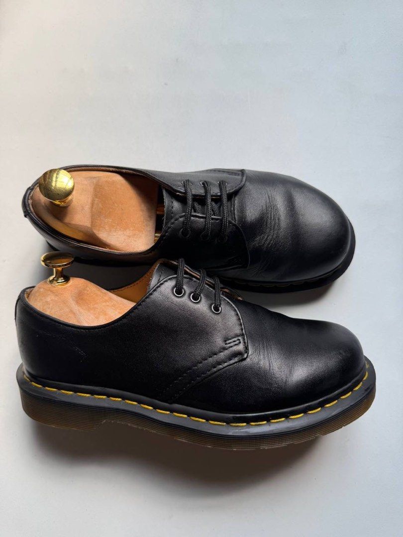 Dr. Martens 11838 (Category: Boots) located in Cagayan de Oro. Submitted by thrift_crate.ph (Listing ID 1468223258, Image 2). Description: ᴅʀ. ᴍᴀʀᴛᴇɴs 𝟷𝟷𝟾𝟹𝟾 𝟼ᴜs ᴡᴍɴs / 𝟸𝟹ᴄᴍ 𝐒𝐢𝐳𝐞: 6US / 23cm 𝐂𝐨𝐧𝐝𝐢𝐭𝐢𝐨𝐧 𝐫𝐚𝐭𝐞: 10/10 𝐂𝐨𝐥𝐨𝐫 𝐫𝐚𝐭𝐞: 10/10 Issue/s: Minimal heel drag.
