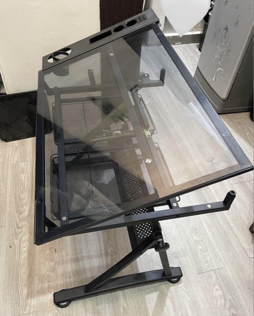 Drafting Table (Category: Tables & Sets) located in Manila. Submitted by pixiedreamghorl (Listing ID 1468117895, Image 1). Description: .