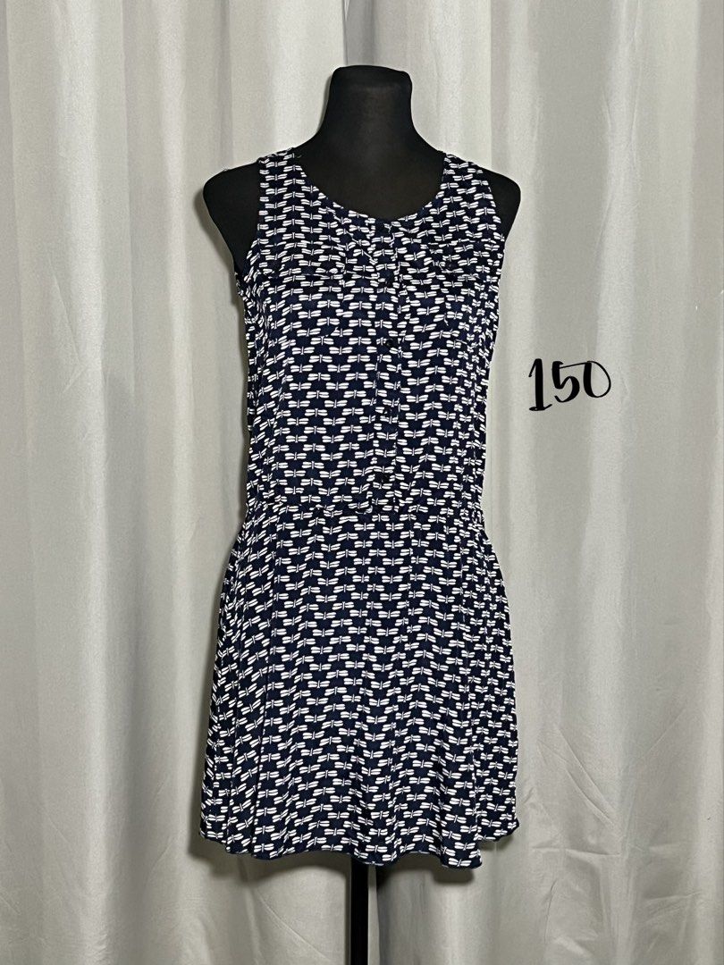 Dragonfly print sleeveless dress (Category: Dresses) located in Las Pinas. Submitted by jilanah (Listing ID 1468256992, Image 1). Description: .