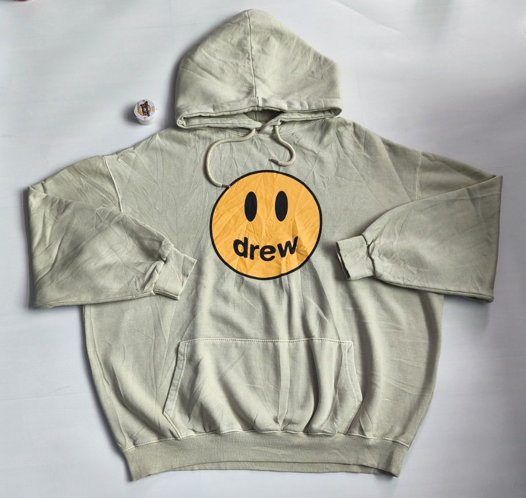 Draw Mascot Graphic Hoodie (Category: Hoodies) located in Manapla. Submitted by gentleturtle_3dc683 (Listing ID 1468073915, Image 1). Description: Draw Mascot Graphic Hoodie 💵 ₱ 149 from 190 📏 Size: 3XL (29 ½ x 29) 🎨 Color Rate: 9.5 /10 or better ✨ Condition: Excellent Pre-loved thrifted item. 💬 Message us for inquiries!.