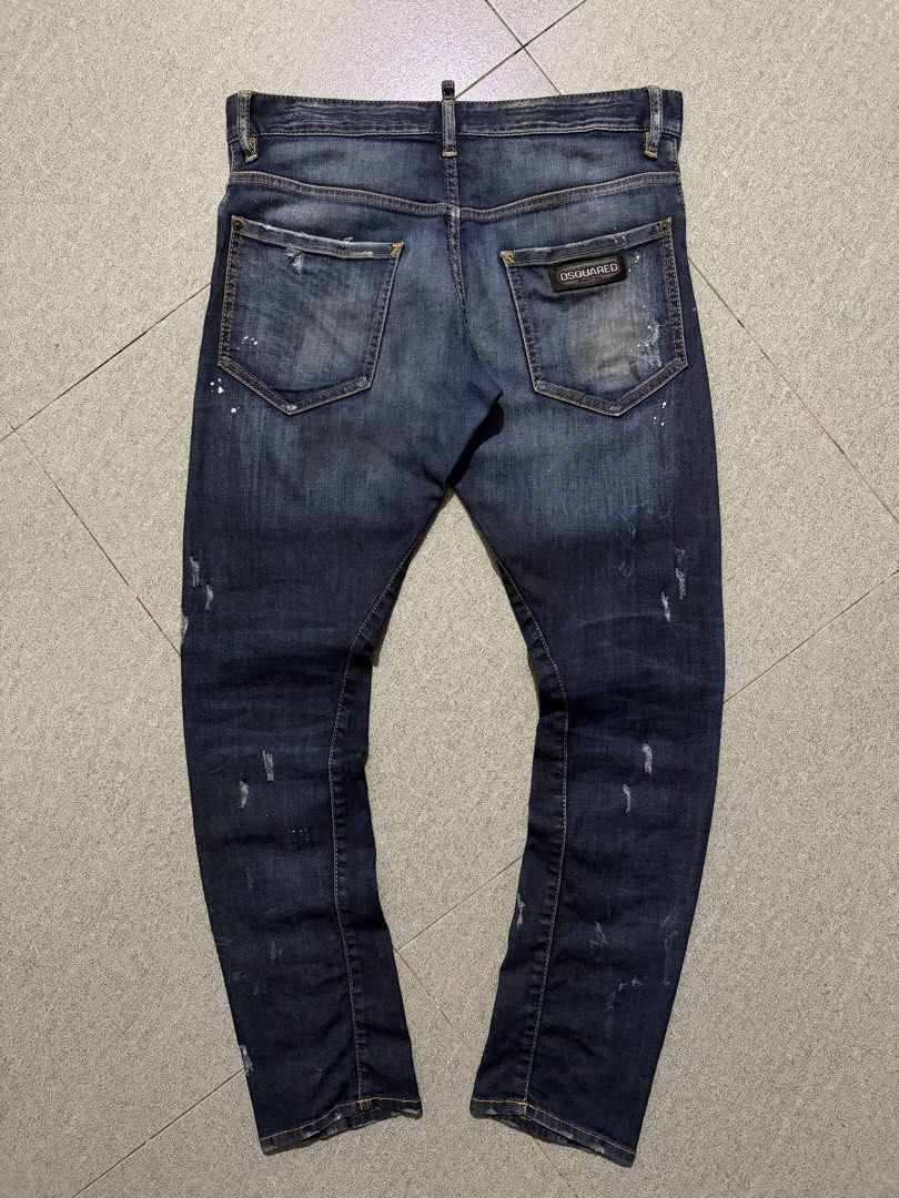 Dsquared Skinny Jeans (Category: Jeans) located in Talisay. Submitted by re_sell01 (Listing ID 1468200920, Image 2). Description: Dsquared Size 46 Waistline 34” Length 39” Leg Opening 6” Semi Stretchable Excellent Condition.