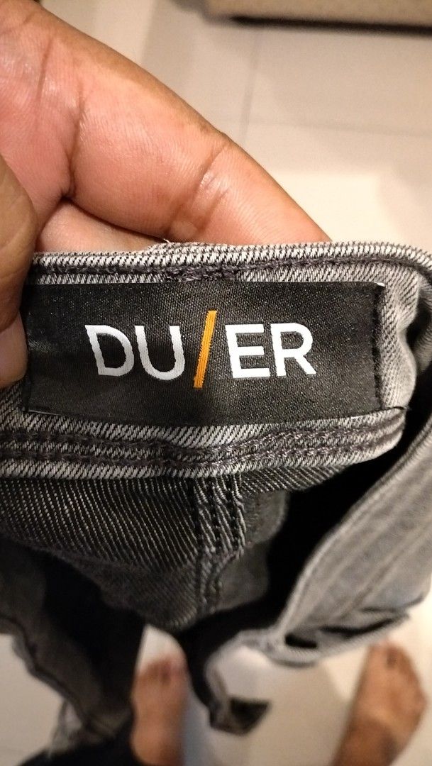DU/ER Grey Denim Jeans Size 36x32 (Category: Jeans) located in Angeles City. Submitted by mightywhale_13072f (Listing ID 1468175767, Image 3). Description: - Brand: DU/ER - Size: 36x32 - Color: Grey - Material & Fit: Comfortable everyday wear with plenty of stretch - Details: Classic button fly, 5-pocket layout, and debossed leather back patch - Origin: Made in Pakistan.