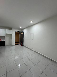 (Category: ) located in . Submitted by dinieakmal0123430979 (Listing ID 1457680770, Image 1). Description: .