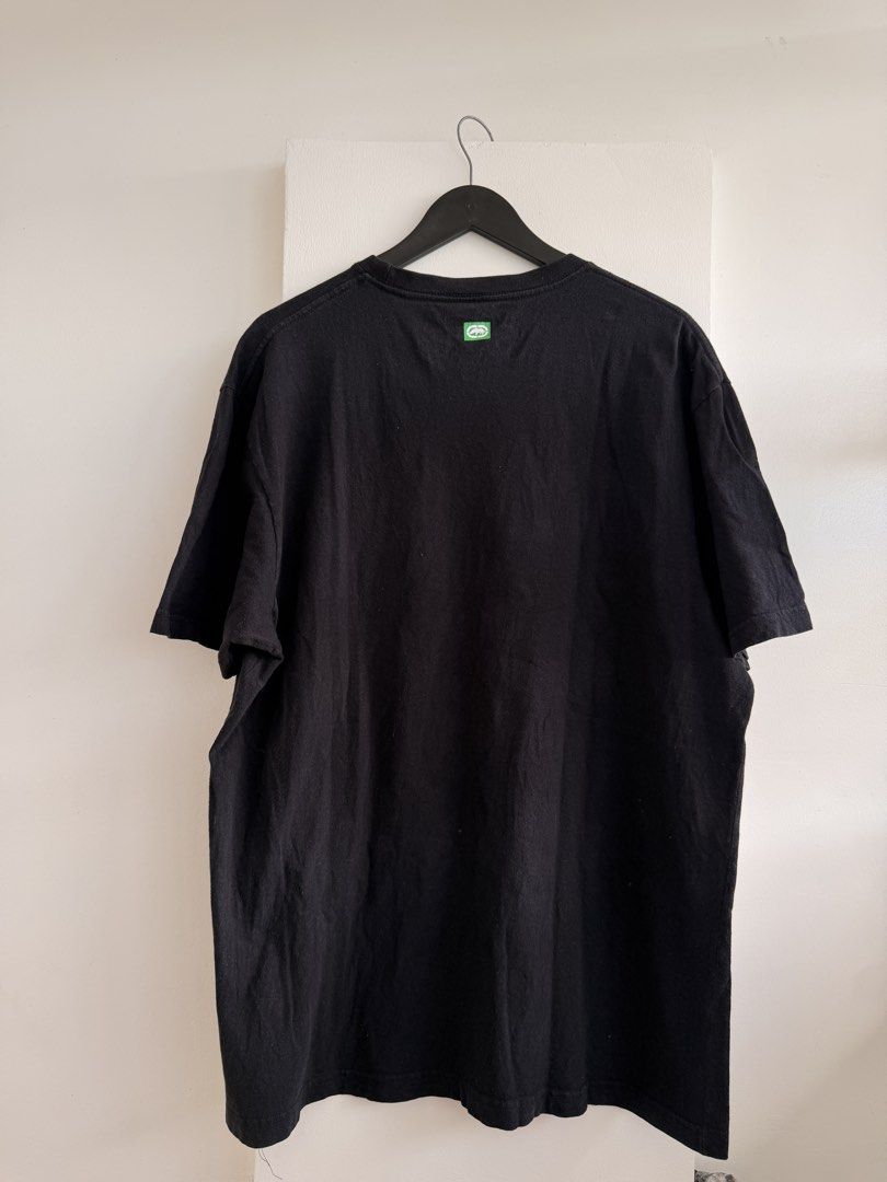 ecko shirt (Category: Tshirts & Polo Shirts ) located in Cavite. Submitted by dalowf (Listing ID 1468165868, Image 2). Description: ecko tee 23 width 29 length no major issues 9/10 color rate.