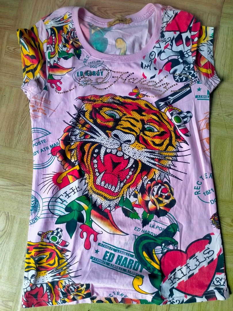 Ed Hardy rhinestone (Category: Blouses) located in Maco. Submitted by nothingabove300shop (Listing ID 1468147192, Image 2). Description: size-small but can fit Medium Rhinestones tiger.