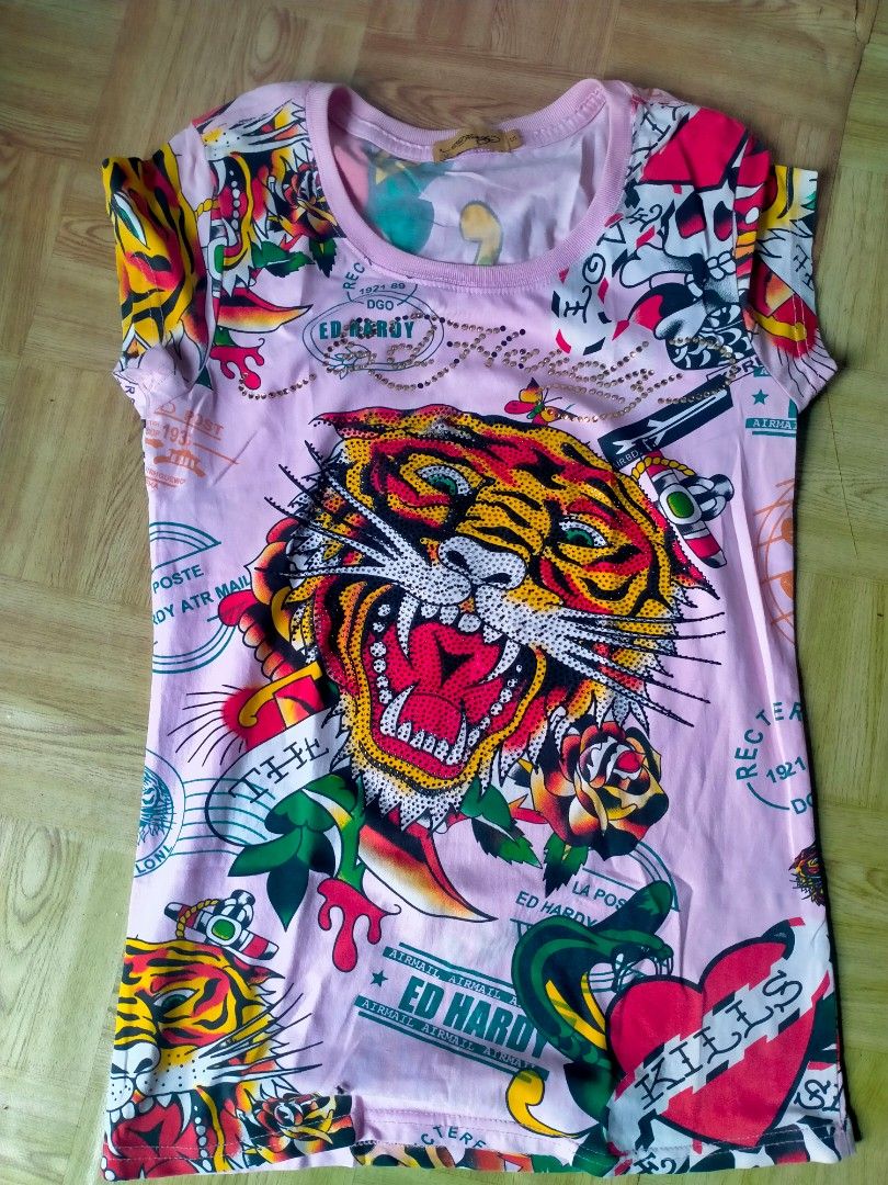 Ed Hardy rhinestone (Category: Blouses) located in Maco. Submitted by nothingabove300shop (Listing ID 1468147192, Image 1). Description: size-small but can fit Medium Rhinestones tiger.