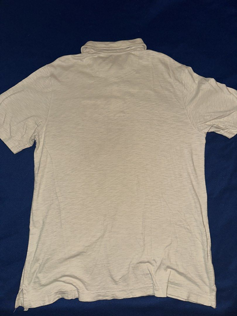 Eddie Bauer Polo shirt (Category: Tshirts & Polo Shirts ) located in Quezon City. Submitted by mancave_stuff (Listing ID 1468182363, Image 2). Description: Eddie Bauer Polo shirt short sleeve Size M: 29” x 29” Color rate: 9/10 Beige with brown stripes Very Good condition No issues.