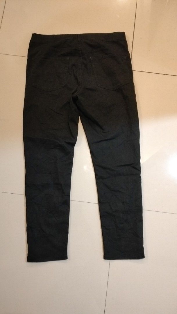 Edwin Jerseys Black Pants Size M JME32C (Category: Joggers) located in Angeles City. Submitted by mightywhale_13072f (Listing ID 1468175630, Image 2). Description: - Brand/Model: Edwin Jerseys (JME32C) - Color: navy blue - Size: M - Waist: Adjustable 74 to 82 cm with drawstring and button closure - Pockets: Front pockets and two back patch pockets - Material: Comfortable stretch fabric - Condition/Details: Clean design, Japanese care label, ideal