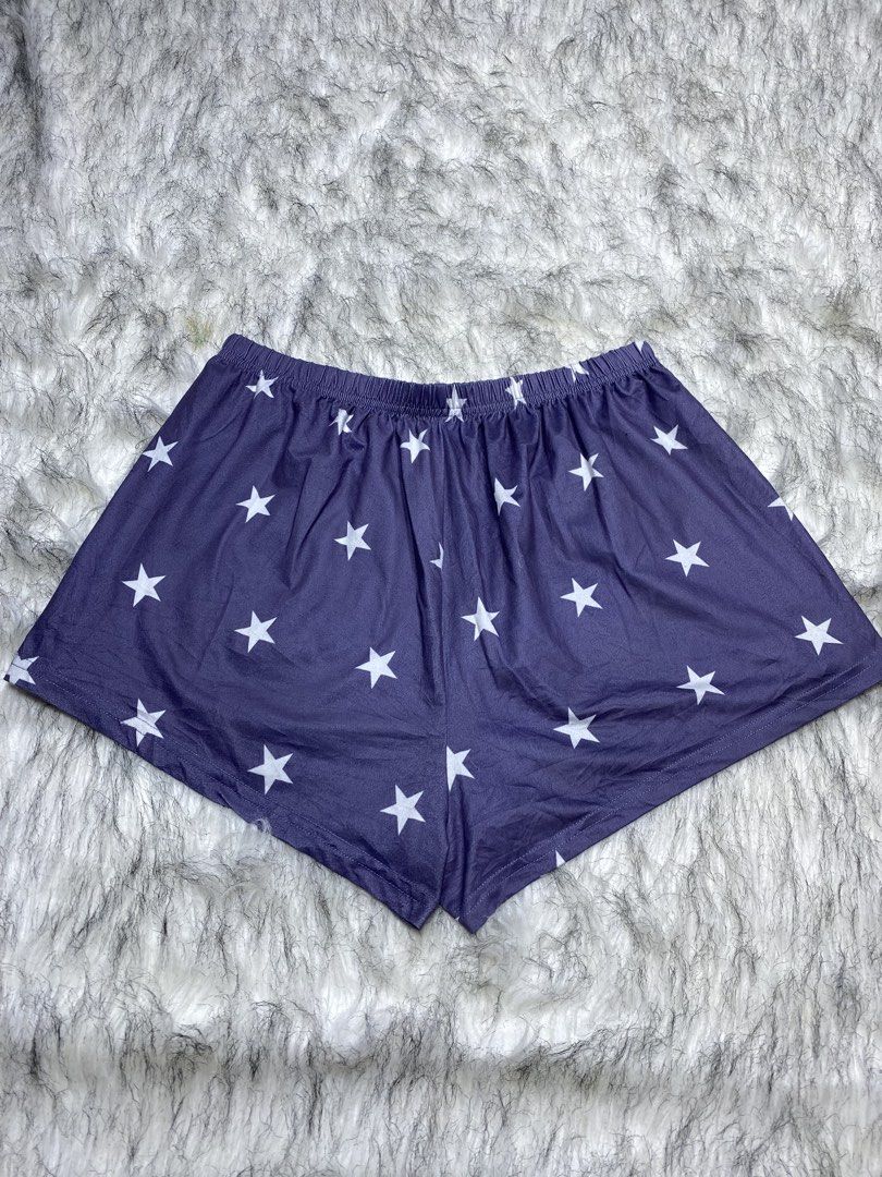 Ekouaer (medium) (Category: Shorts) located in Manila. Submitted by csjlgen (Listing ID 1468174803, Image 1). Description: .