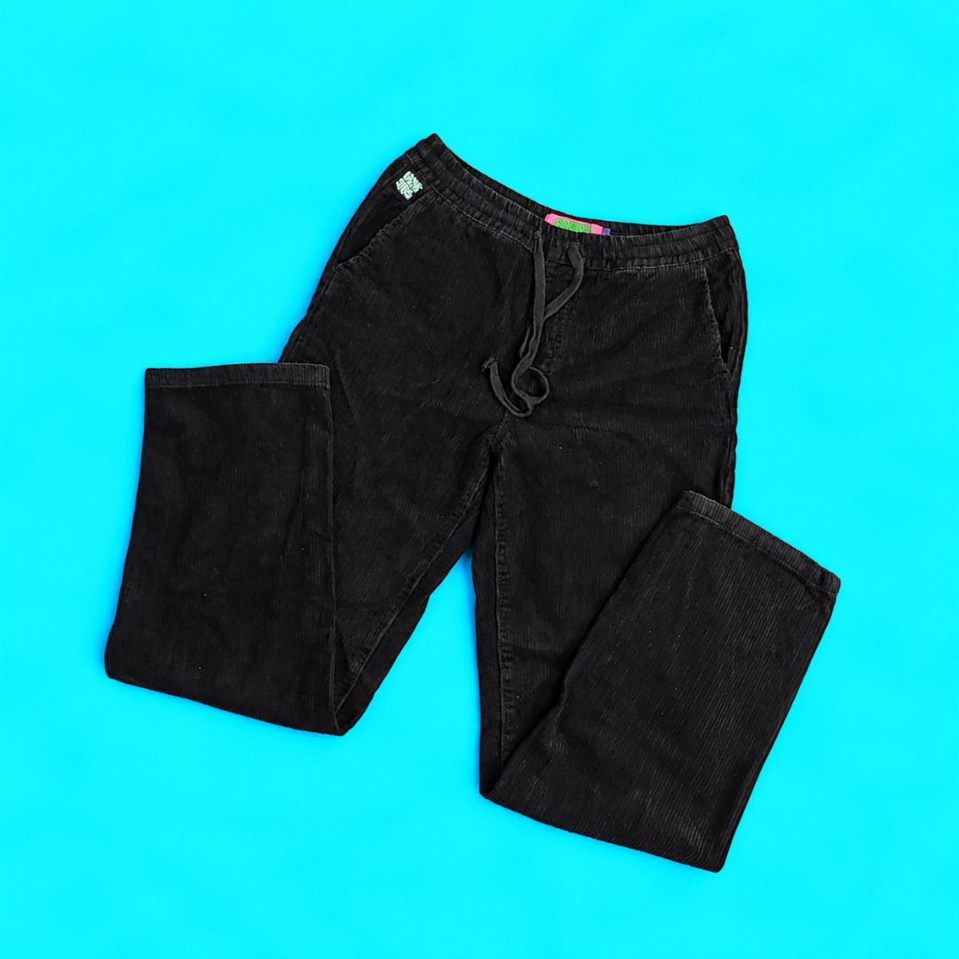 Empyre Corduroy Pants Black Size XS (Category: Jeans) located in Cebu City. Submitted by thrift.thriftly (Listing ID 1468090985, Image 1). Description: dimes: W30 x 39 condition: good as new color rate: 10/10 issues: none .