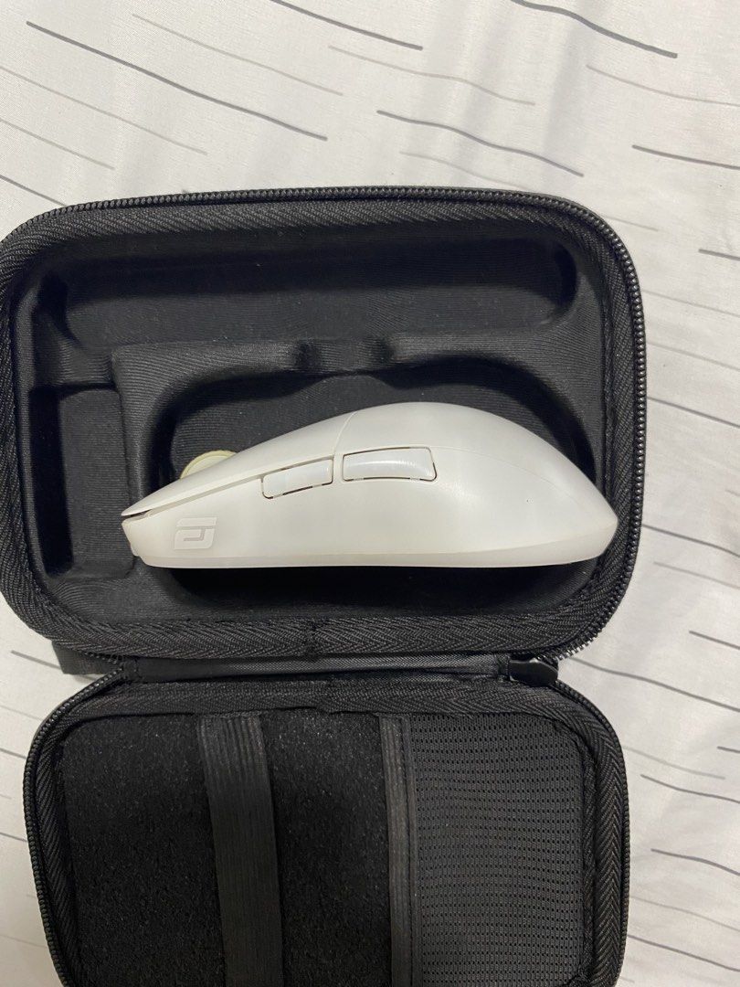 Endgame Gear XM2w 4K (Category: Mouse & Mousepads) located in Tarlac. Submitted by notlion (Listing ID 1468173768, Image 3). Description: Model: Endgame Gear XM2w 4K For sale or trade. Rfs/t: Stock mice, switched to atk a9 Issue: Scroll wheel stutter, Yellowing on the scroll wheel, Stains in the wire. .